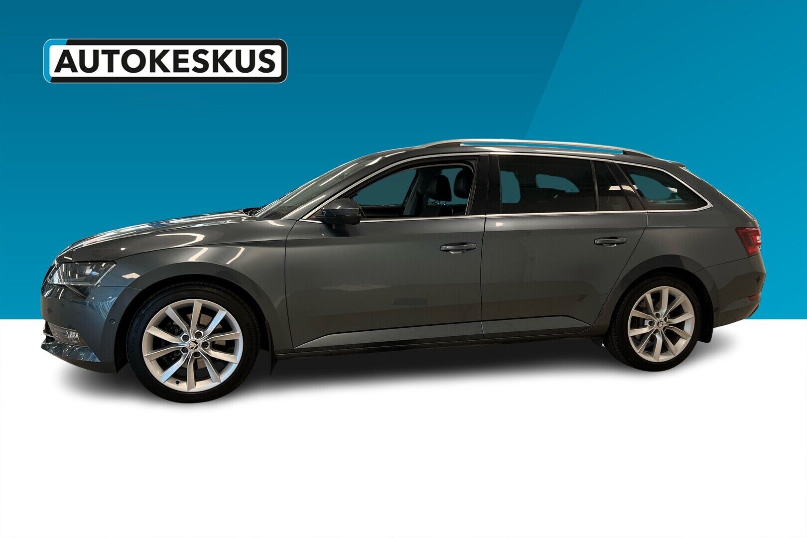 Skoda Superb iso kuva 5