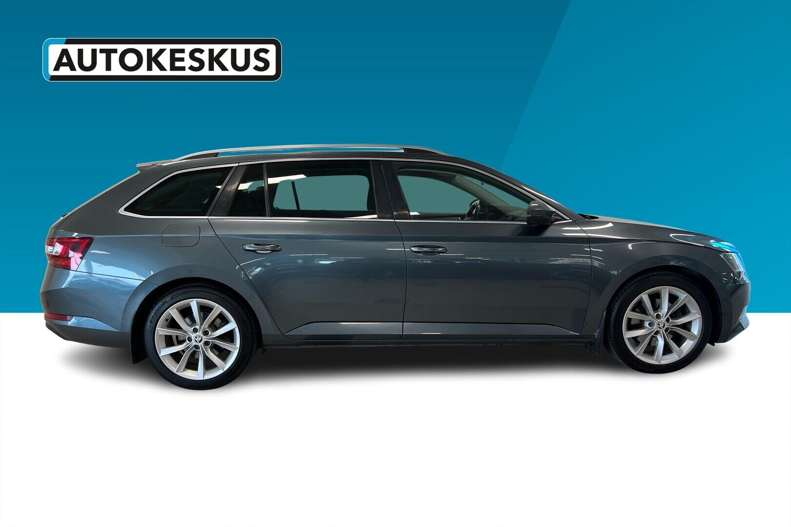 Skoda Superb iso kuva 5