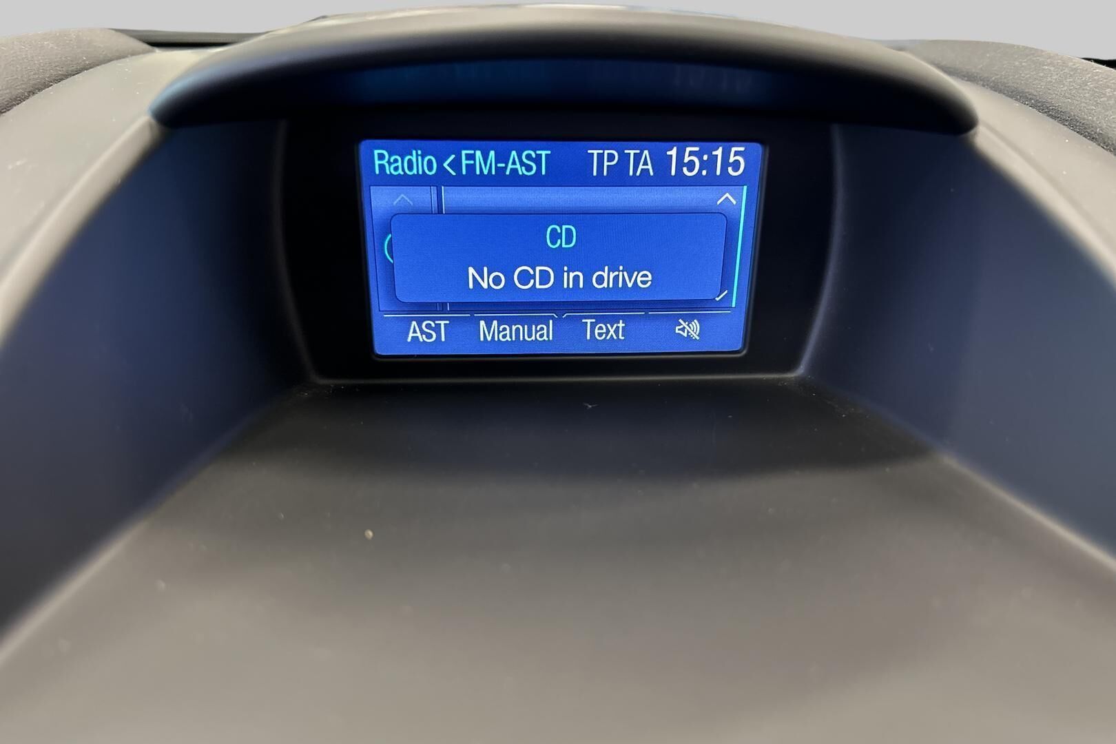 Ford Fiesta iso kuva 16