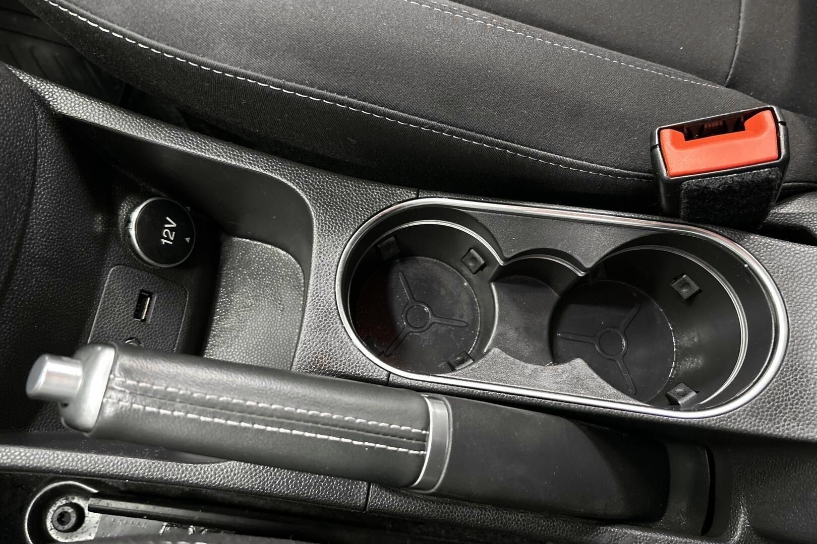 Ford Fiesta iso kuva 22