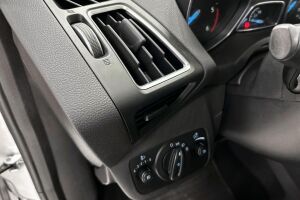 Ford Grand C-Max esikatselu 16