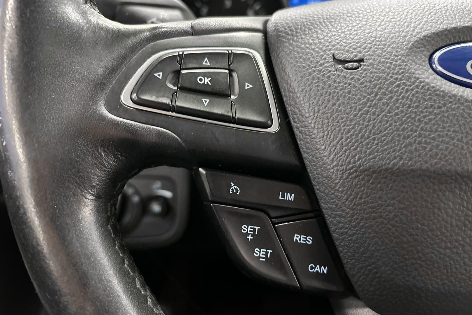 Ford Grand C-Max iso kuva 20