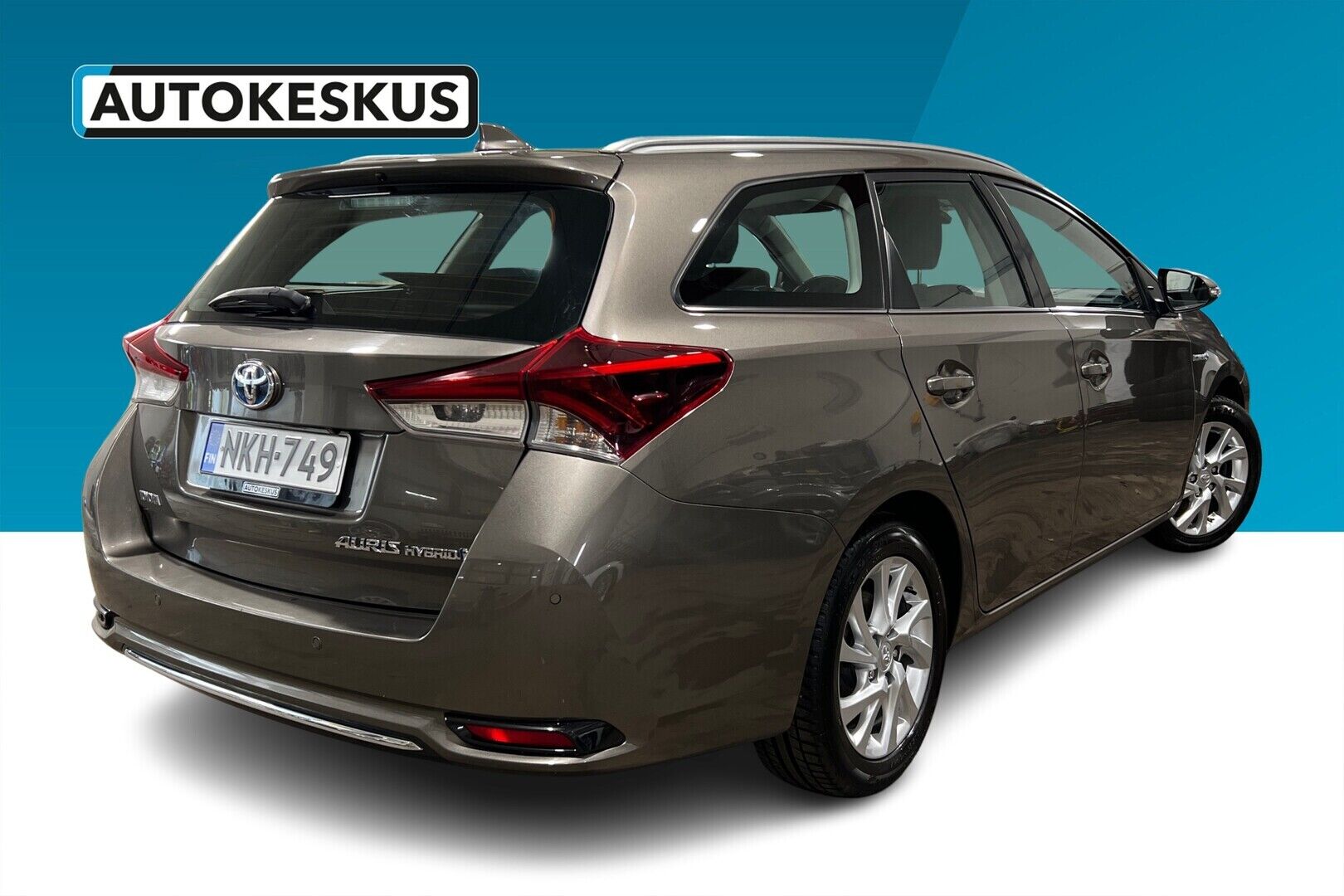 Toyota Auris iso kuva 1