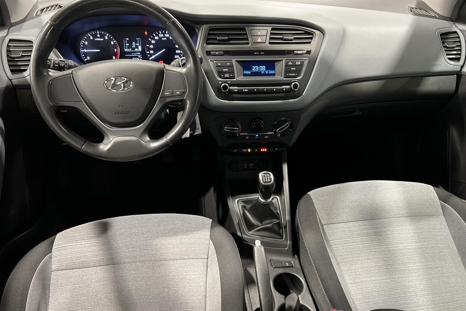 Hyundai i20 5d iso kuva 11