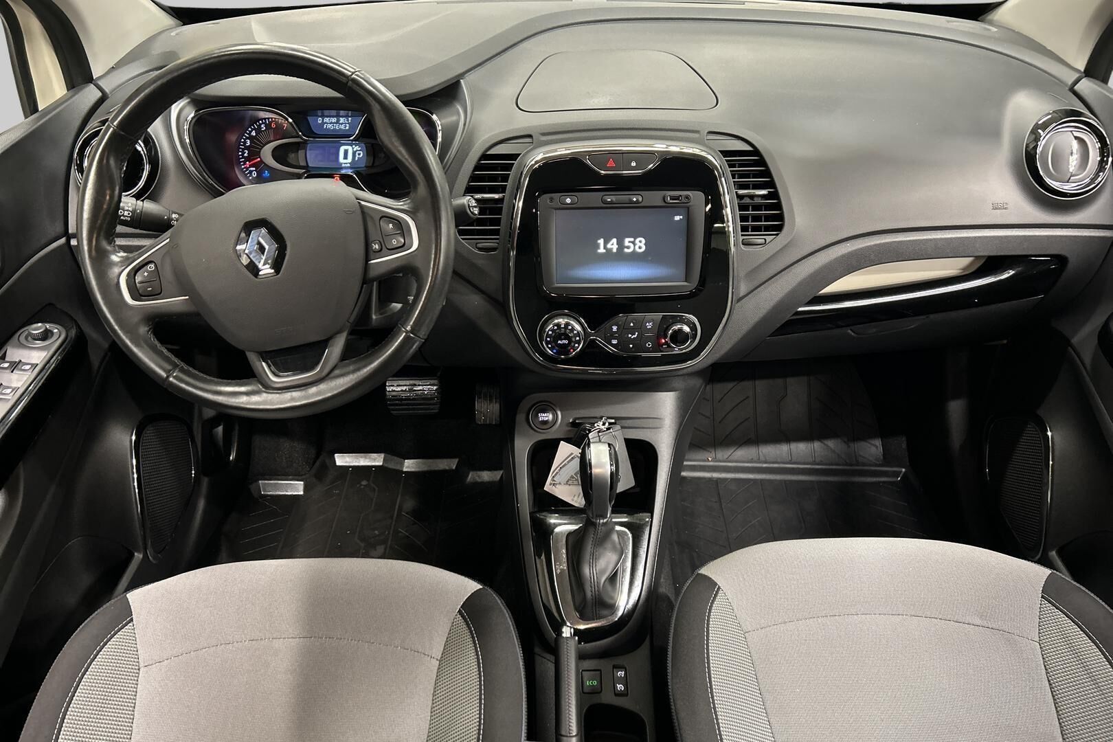 Renault Captur iso kuva 17