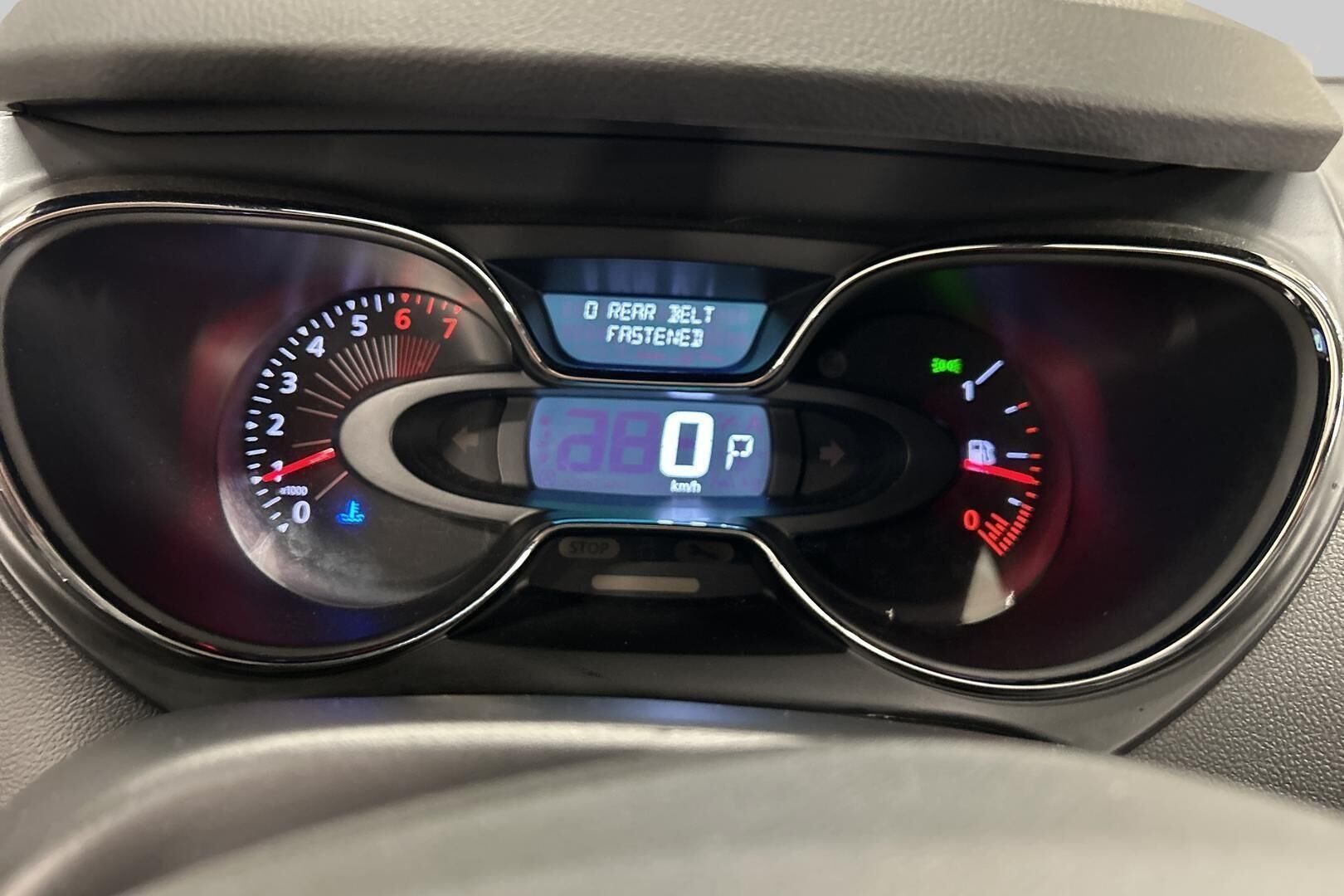 Renault Captur iso kuva 20