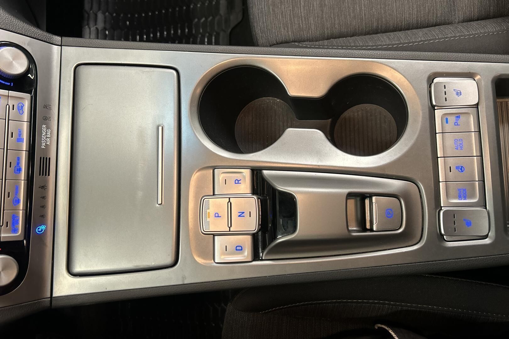 Hyundai KONA iso kuva 17