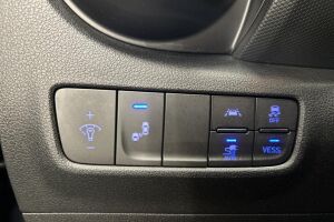 Hyundai KONA esikatselu 20