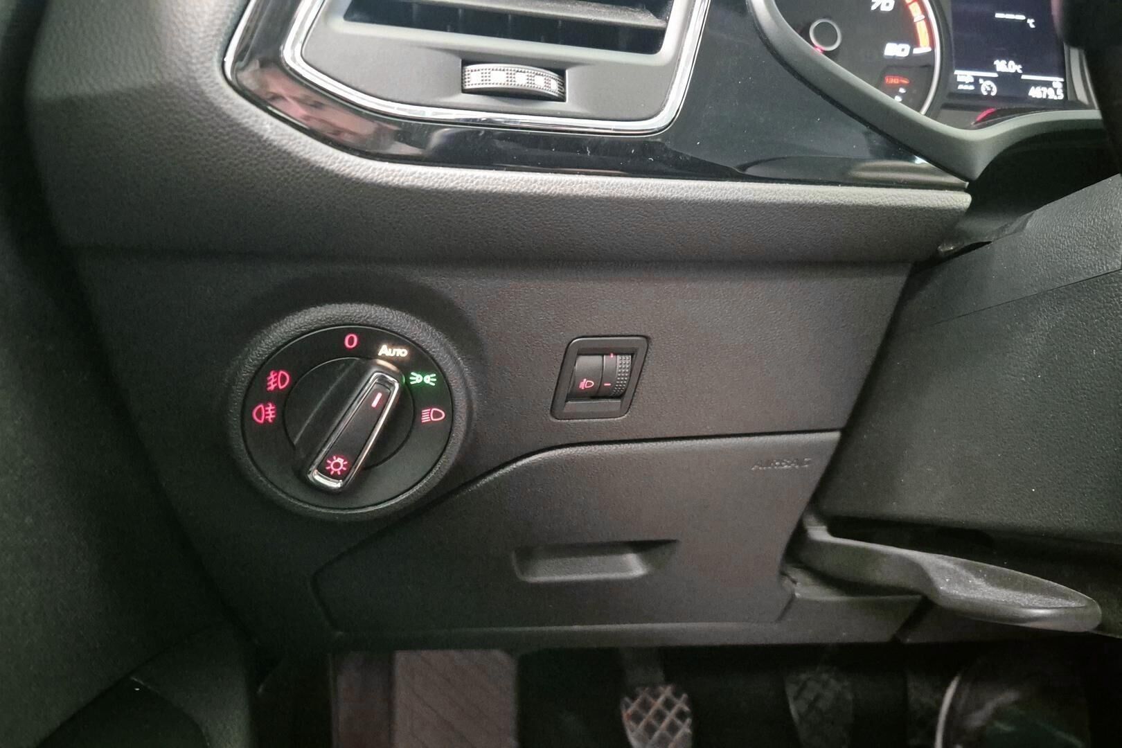 Seat Leon ST iso kuva 23
