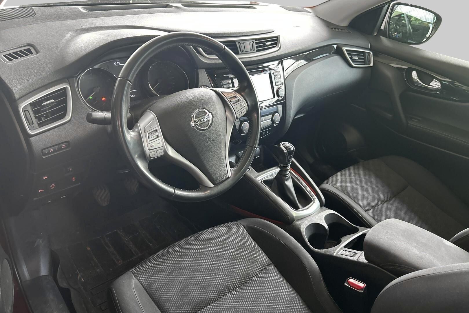 Nissan Qashqai iso kuva 2
