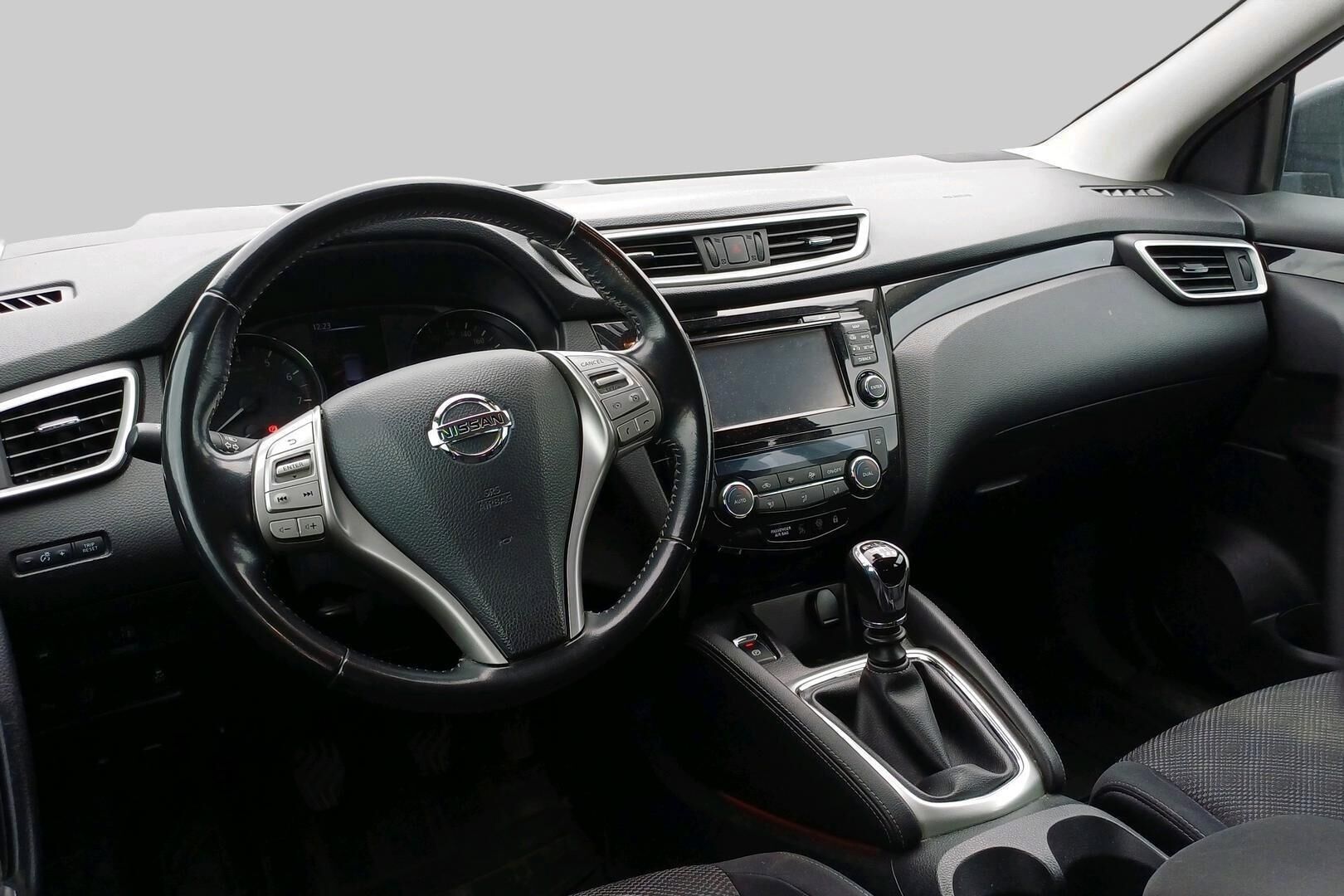 Nissan Qashqai iso kuva 2