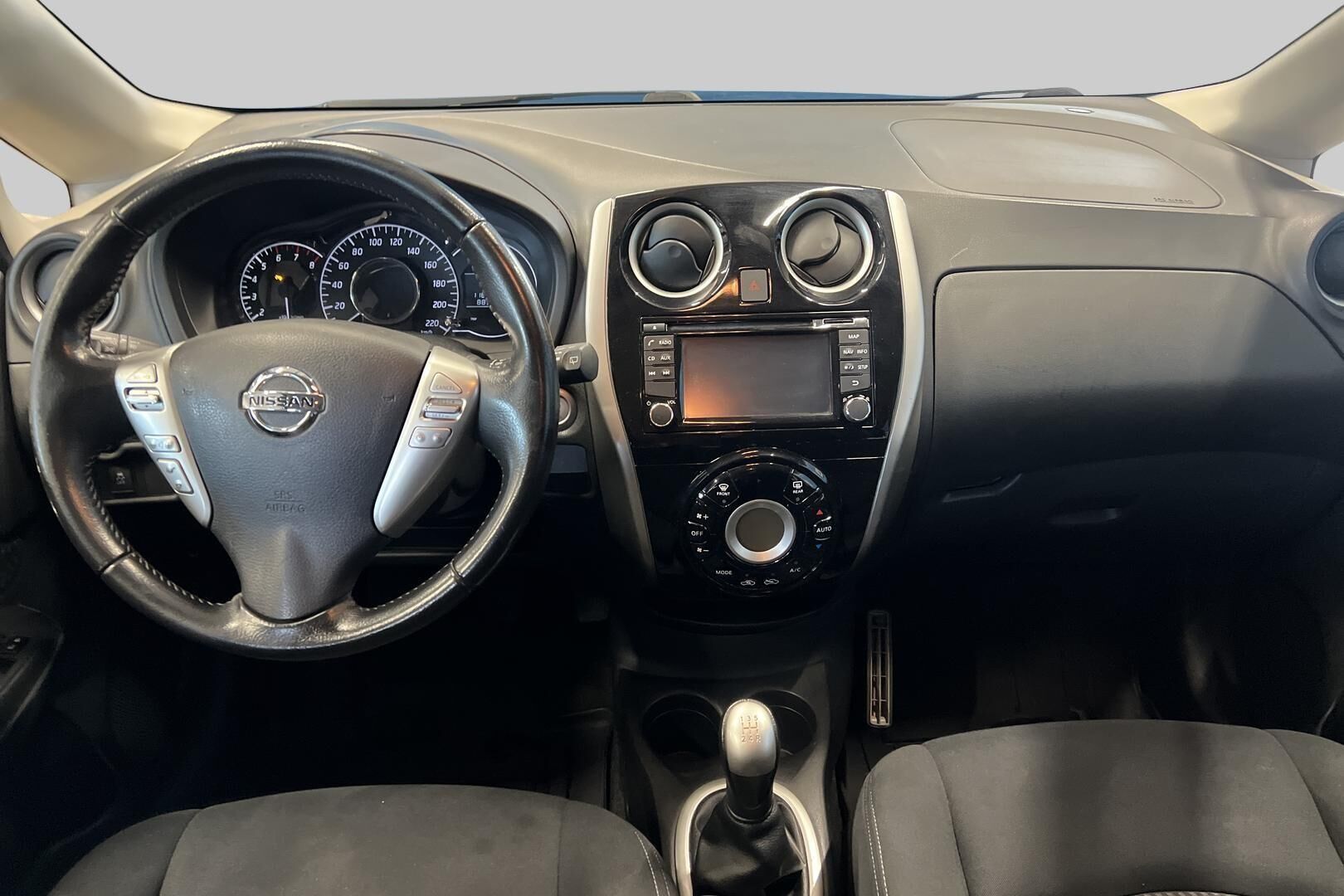 Nissan Note iso kuva 10