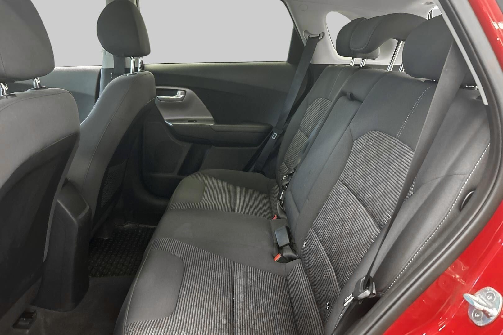 Kia Niro iso kuva 10