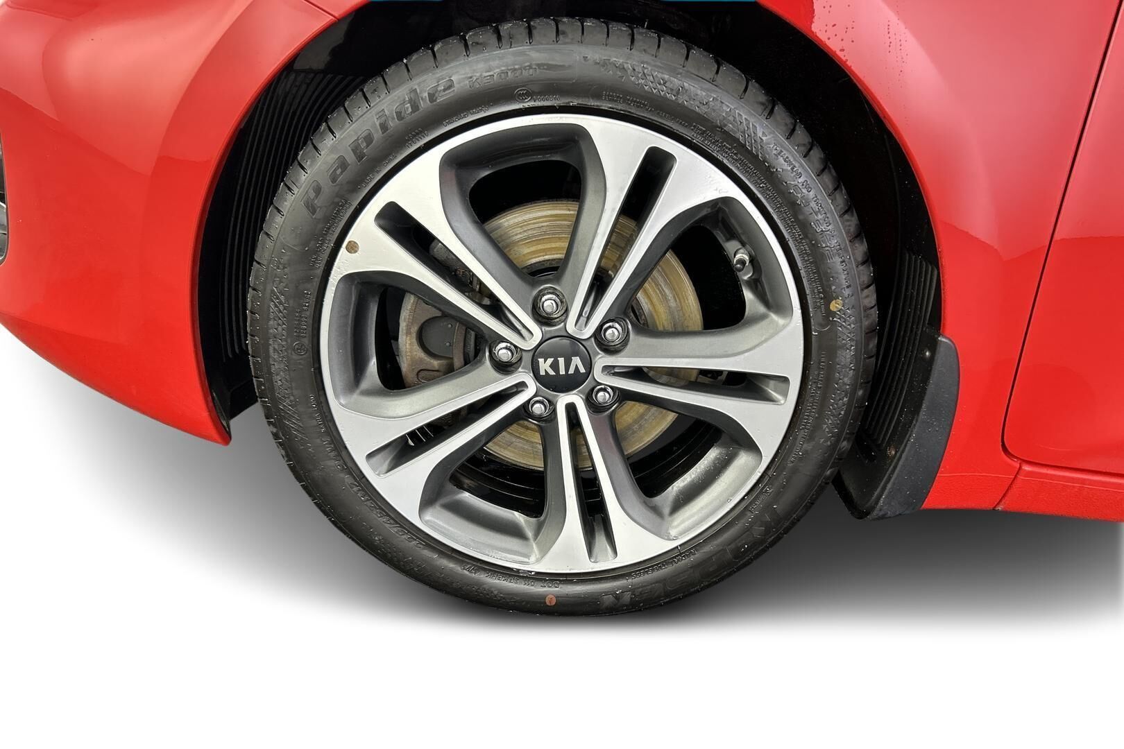 Kia cee'd iso kuva 12