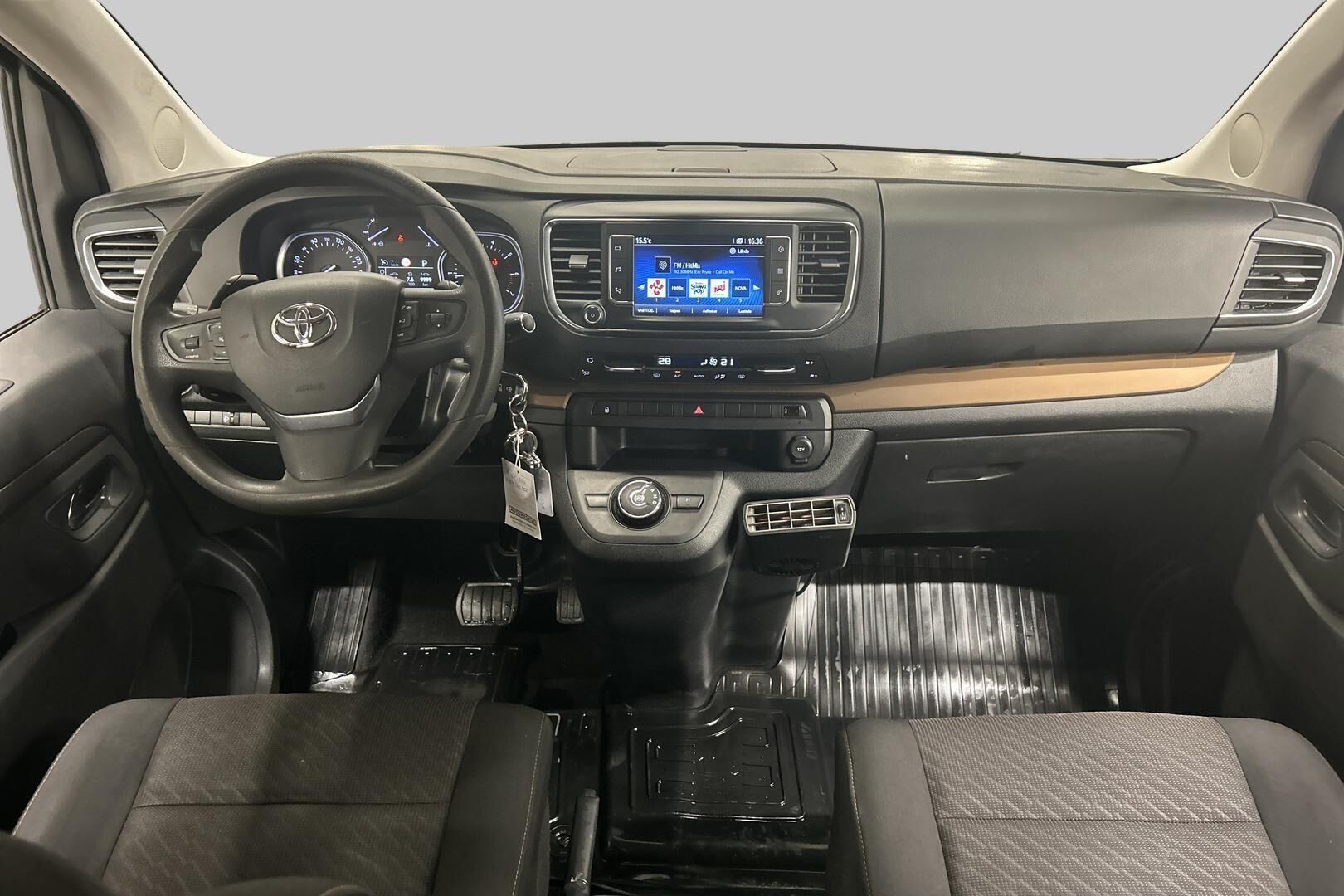 Toyota Proace Verso iso kuva 21