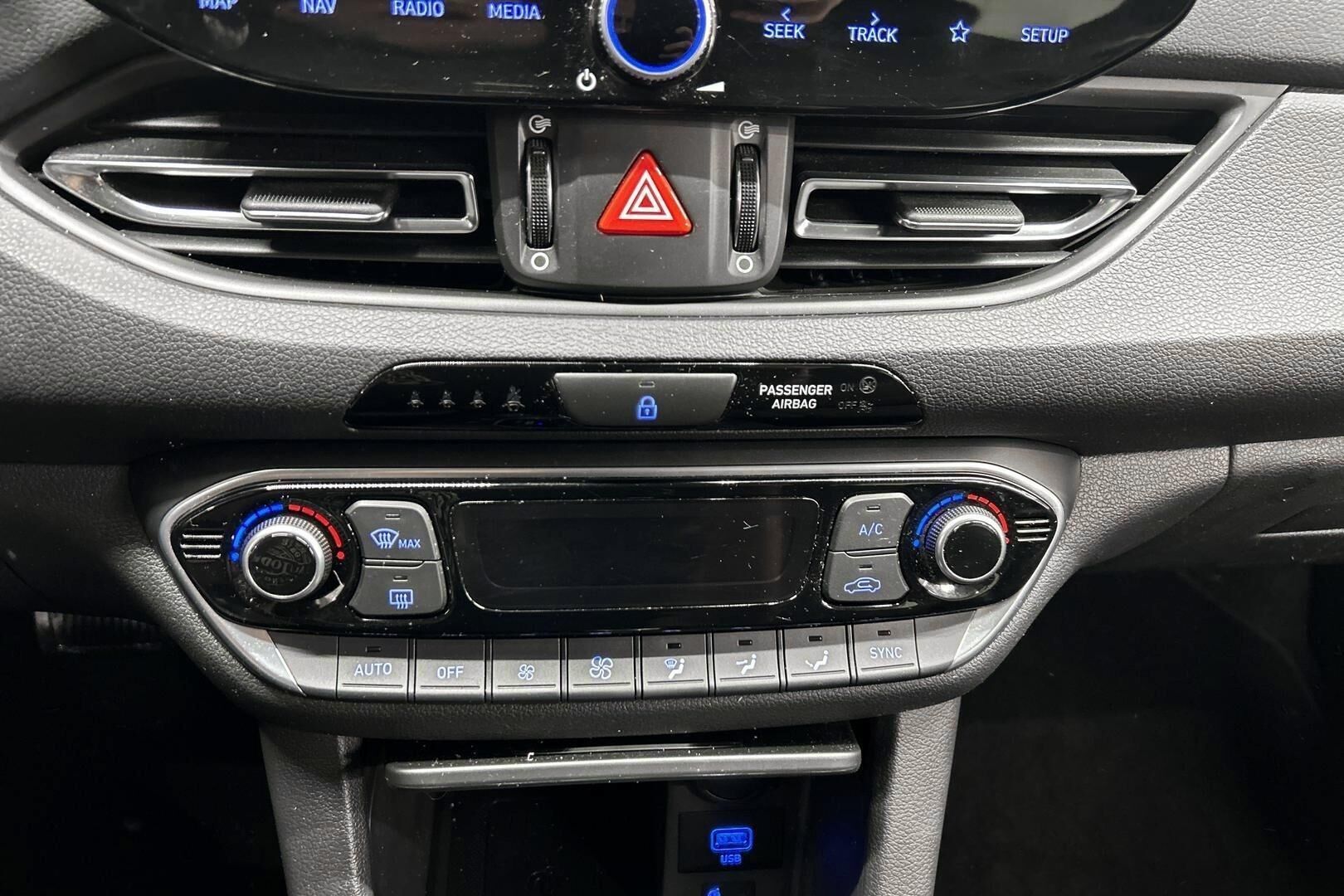 Hyundai i30 Wagon iso kuva 7