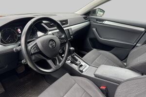 Skoda Superb esikatselu 2