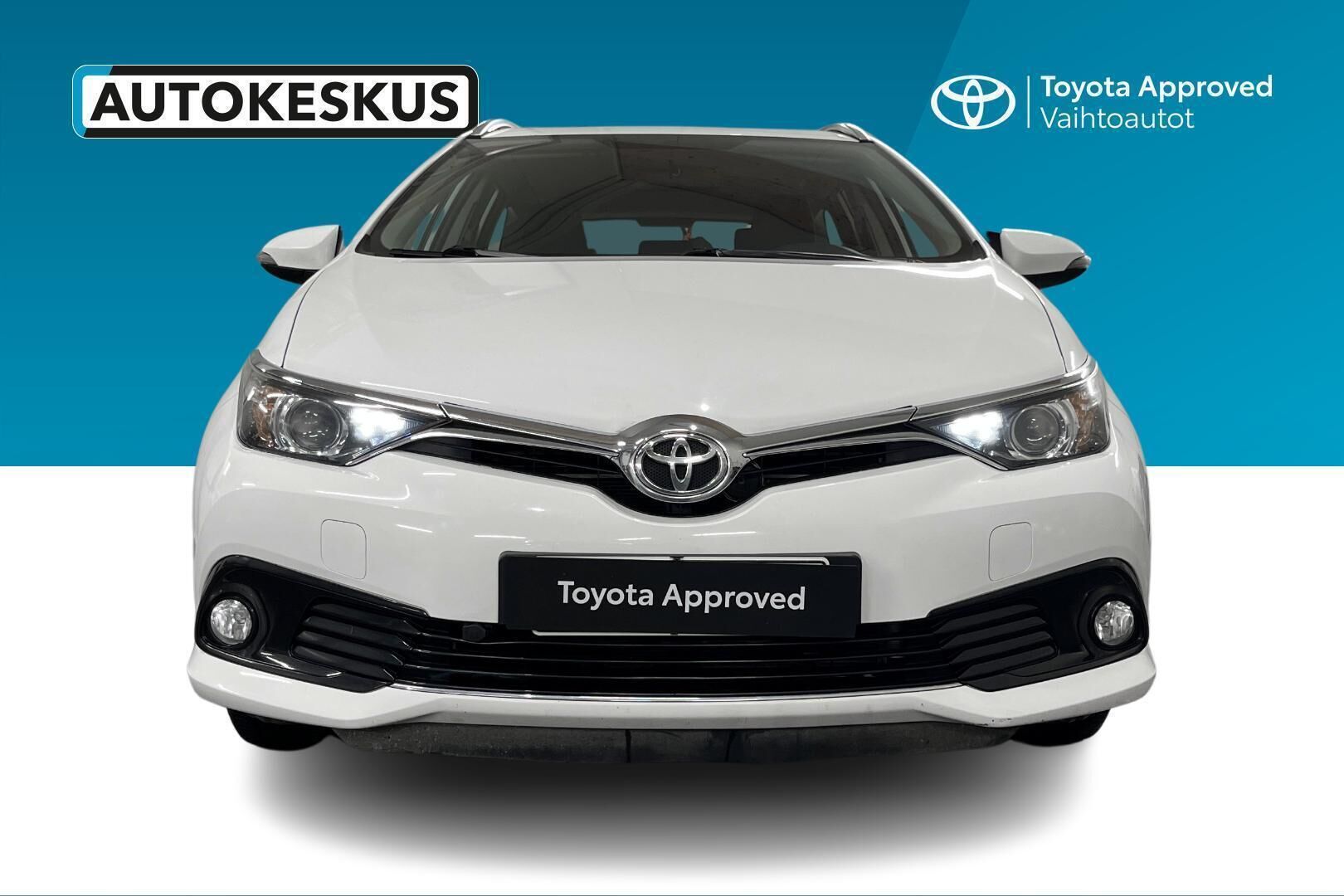 Toyota Auris iso kuva 3
