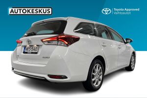Toyota Auris esikatselu 4