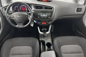 Kia cee'd esikatselu 11
