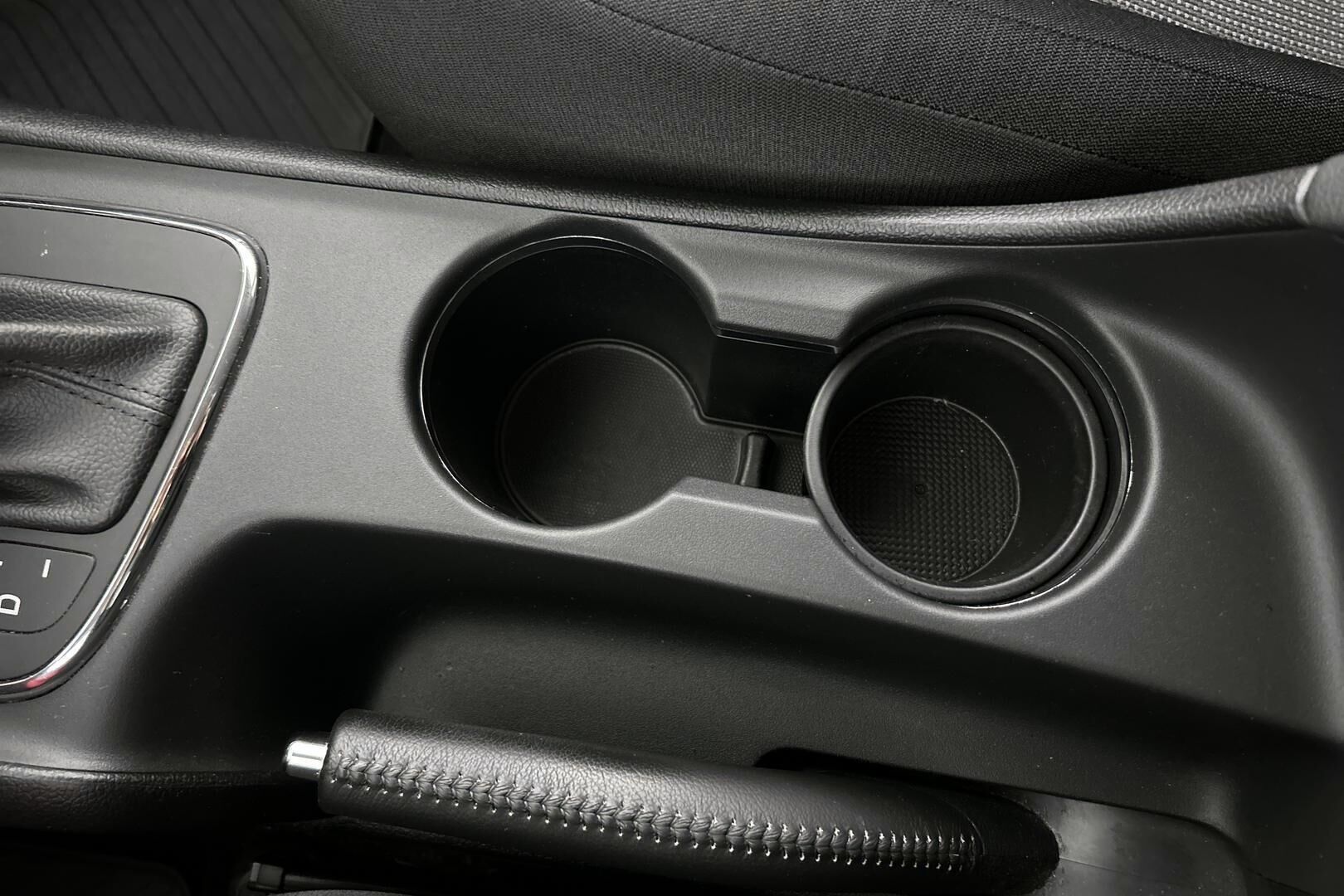 Kia cee'd iso kuva 20