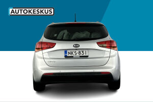 Kia cee'd esikatselu 6