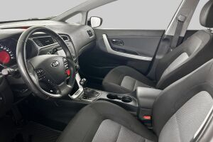 Kia cee'd esikatselu 9