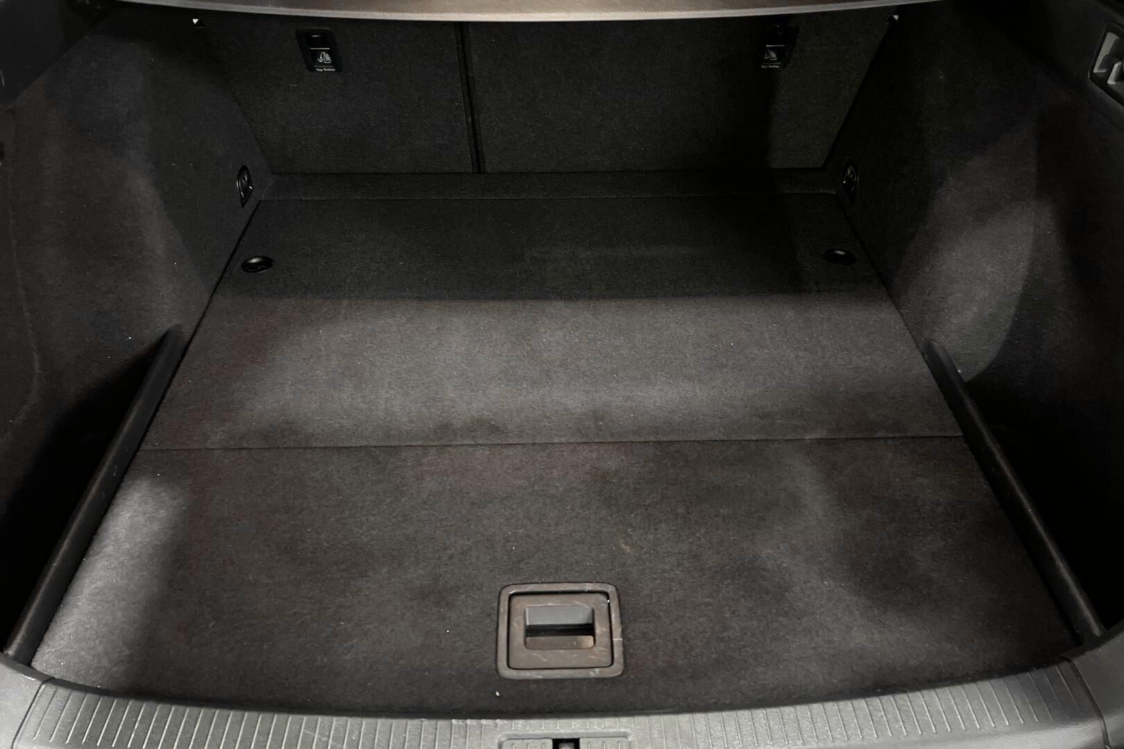 Volkswagen Golf iso kuva 12