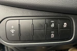 Kia Carens esikatselu 16