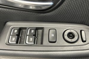 Kia Carens esikatselu 23