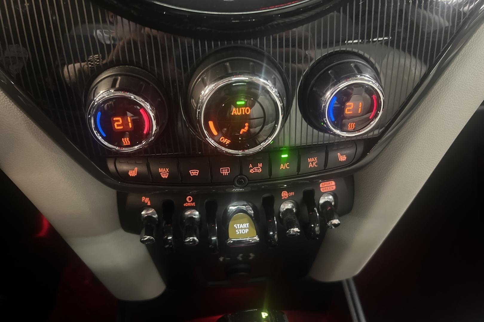 MINI Countryman iso kuva 18