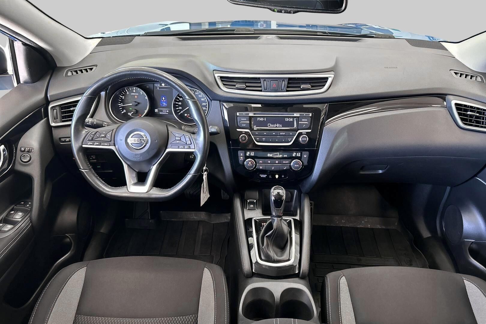 Nissan Qashqai iso kuva 11