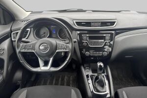 Nissan Qashqai esikatselu 2