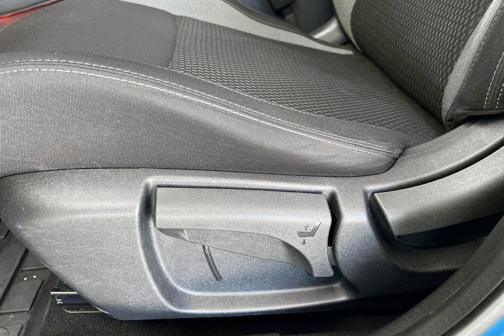 Nissan Qashqai iso kuva 27