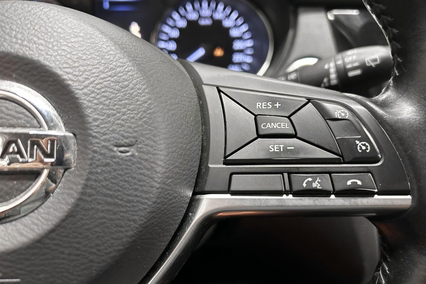 Nissan Qashqai iso kuva 15