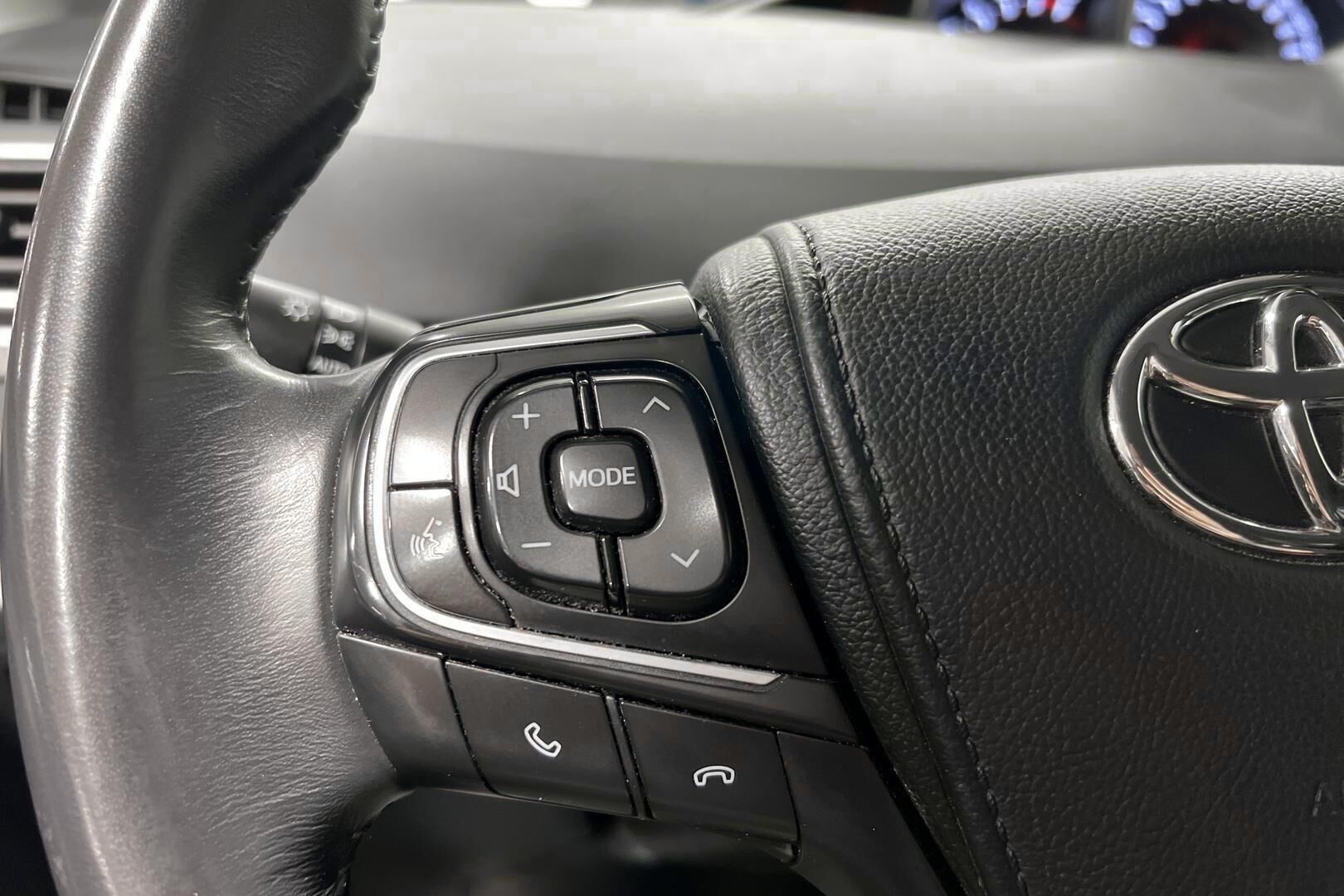 Toyota Verso iso kuva 7