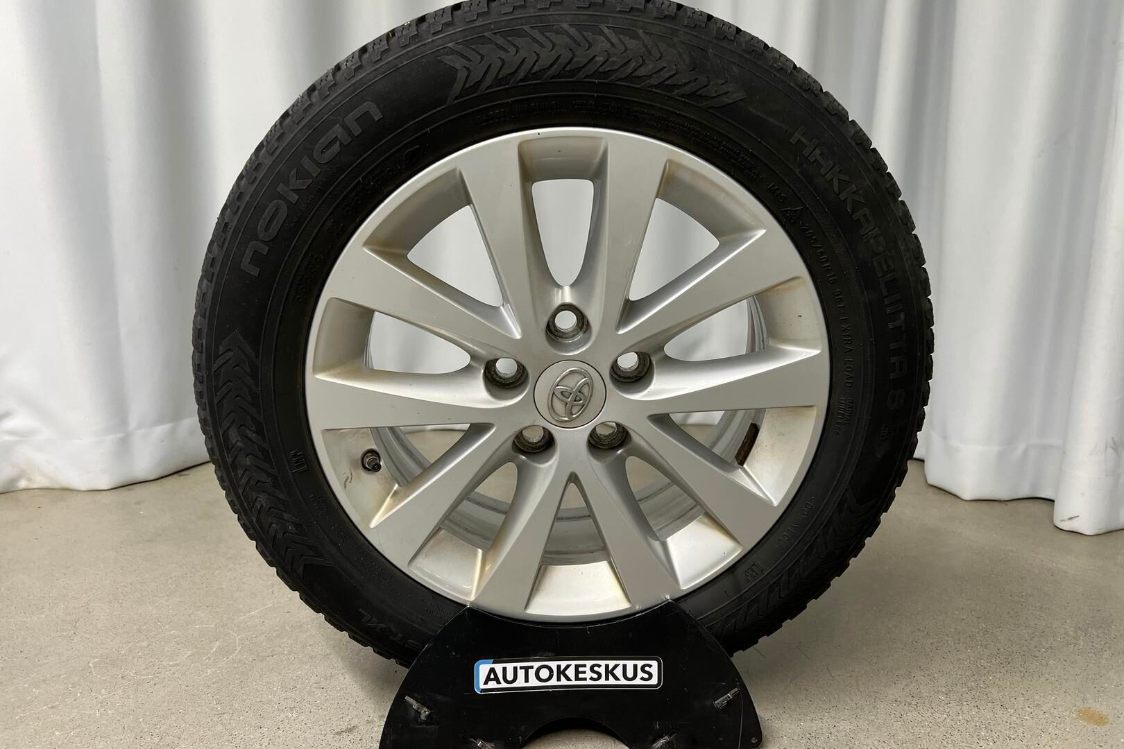 Toyota Verso iso kuva 9