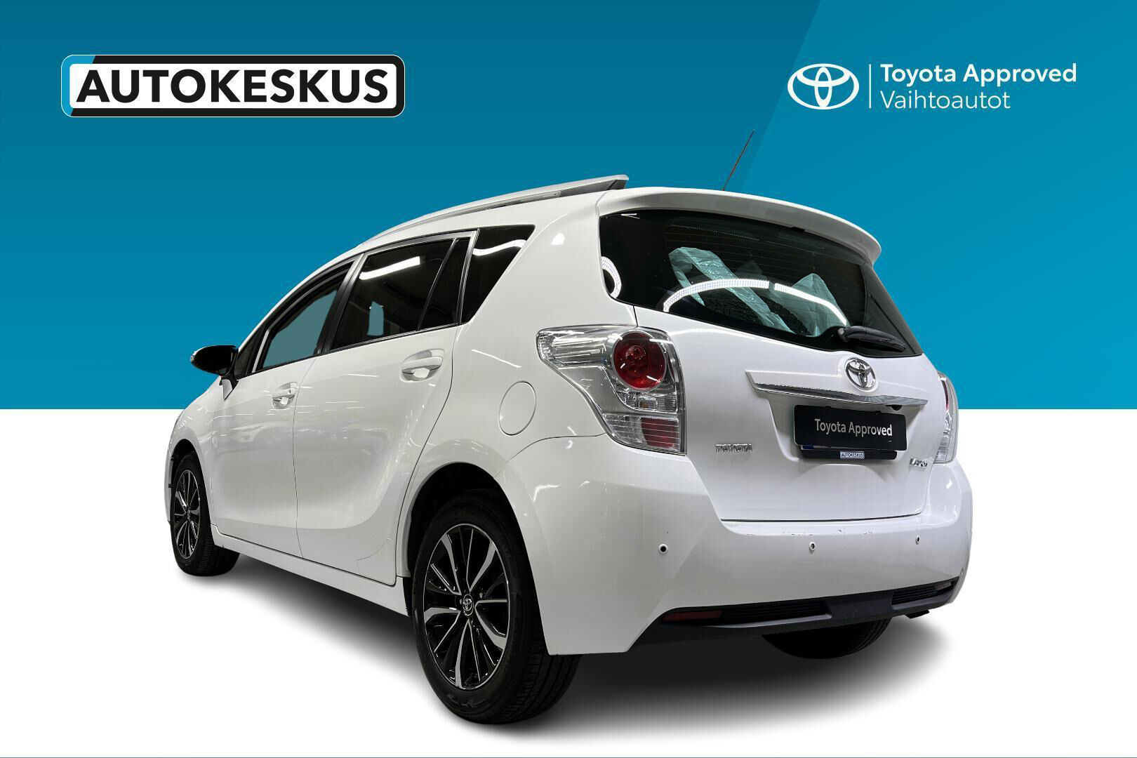 Toyota Verso iso kuva 13