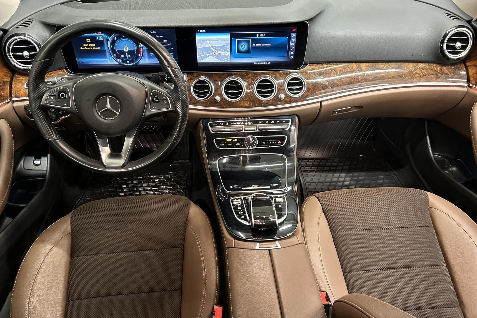 Mercedes-Benz E iso kuva 11