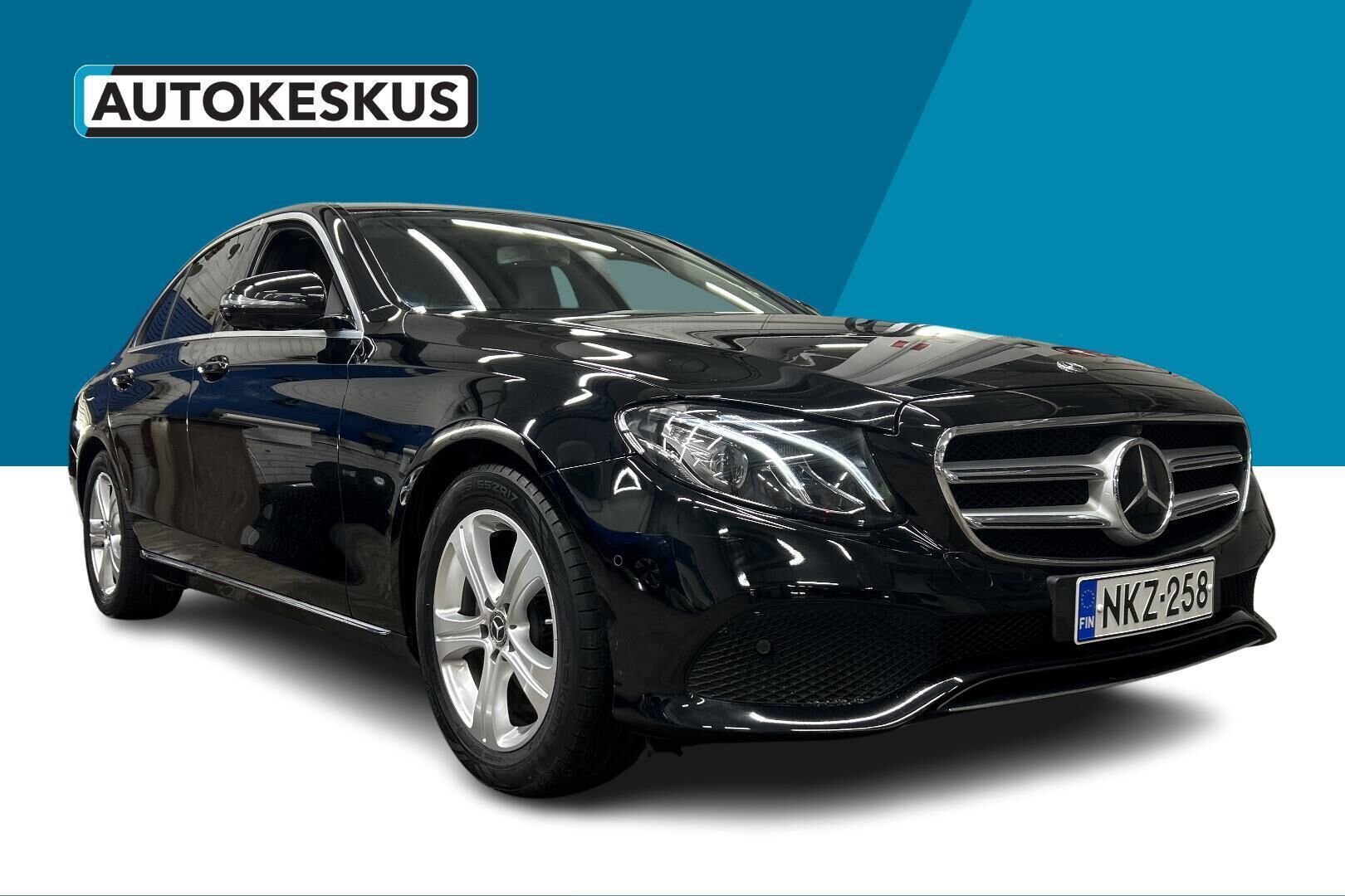 Mercedes-Benz E iso kuva 3