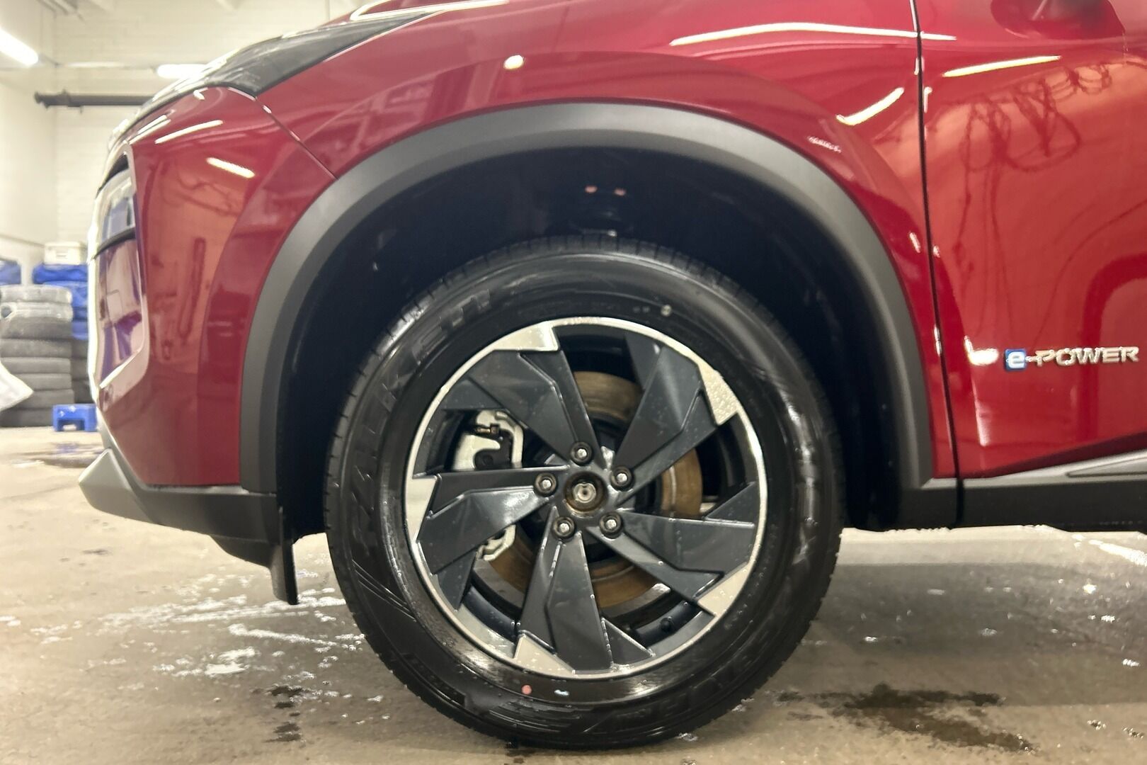 Nissan X-Trail iso kuva 10