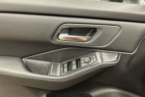 Nissan X-Trail esikatselu 19