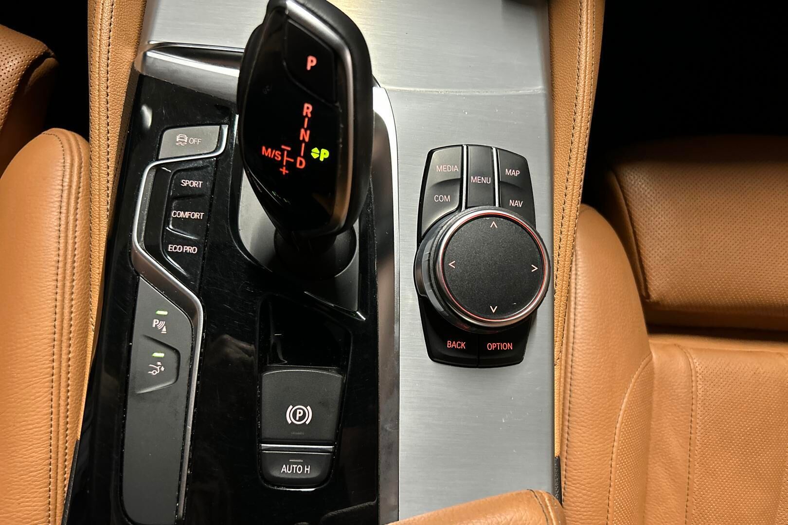 BMW 6-SARJA iso kuva 23