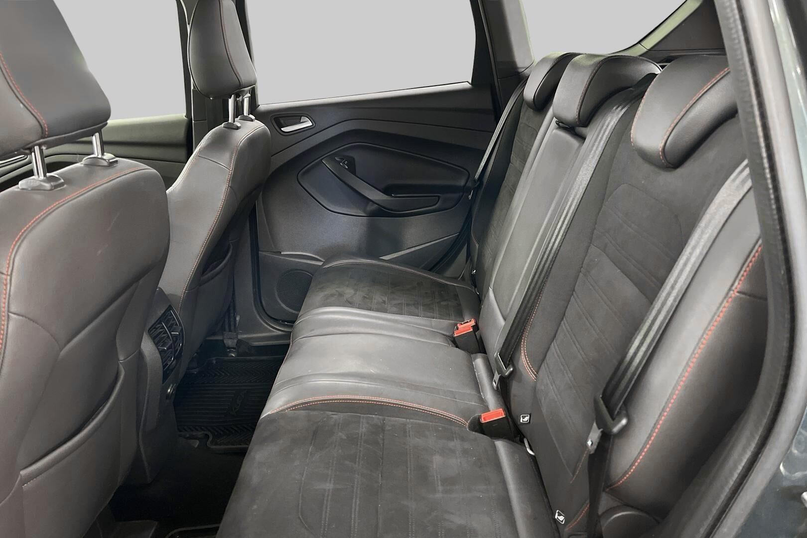 Ford Kuga iso kuva 8