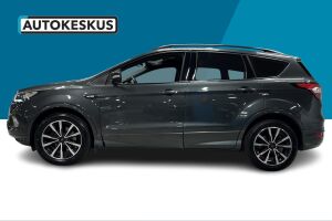 Ford Kuga esikatselu 6