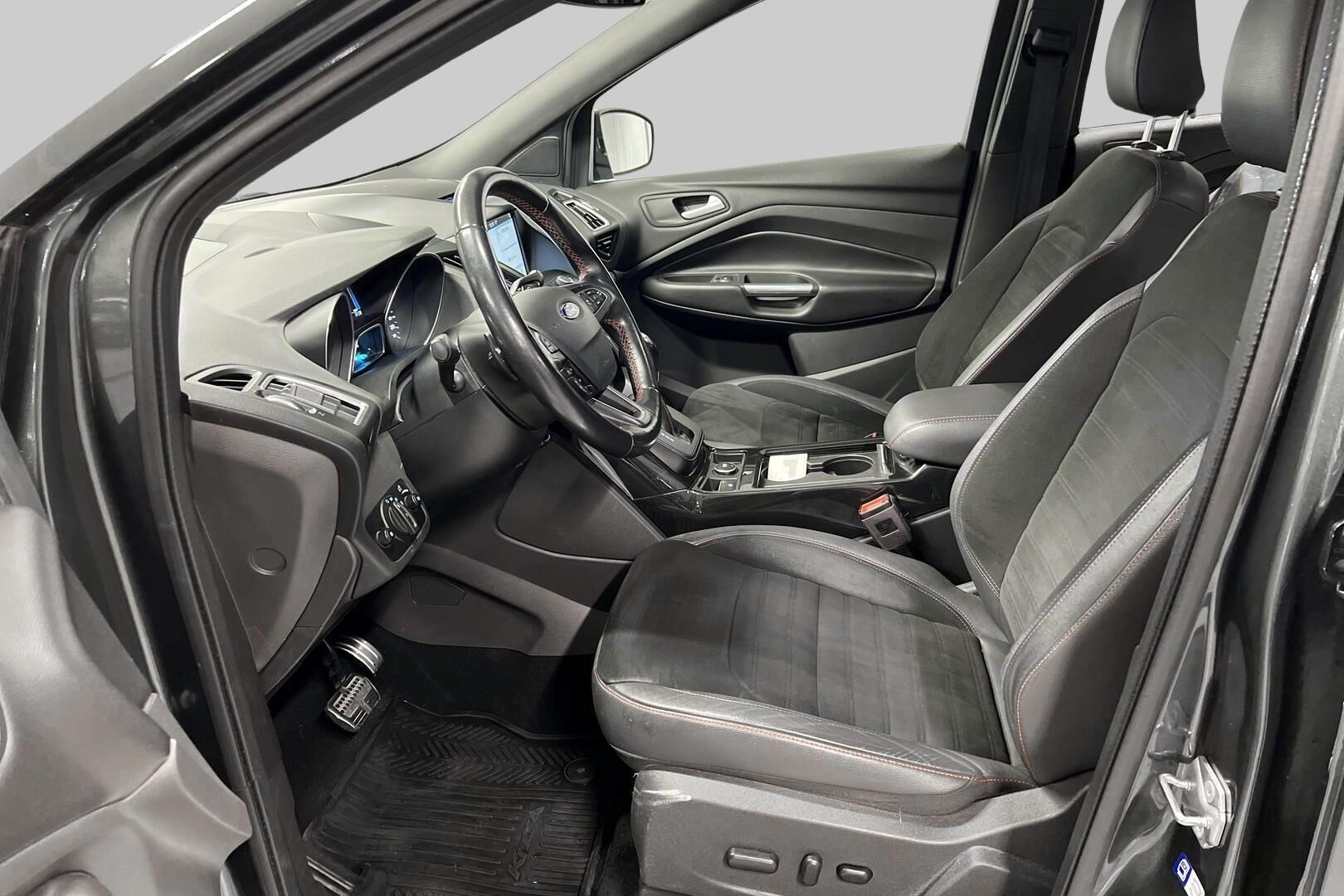 Ford Kuga iso kuva 7