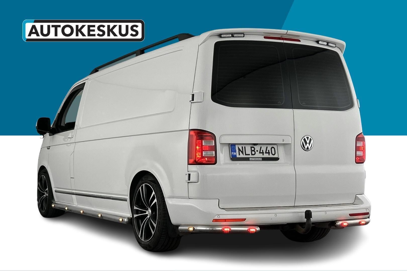 Volkswagen Transporter iso kuva 6