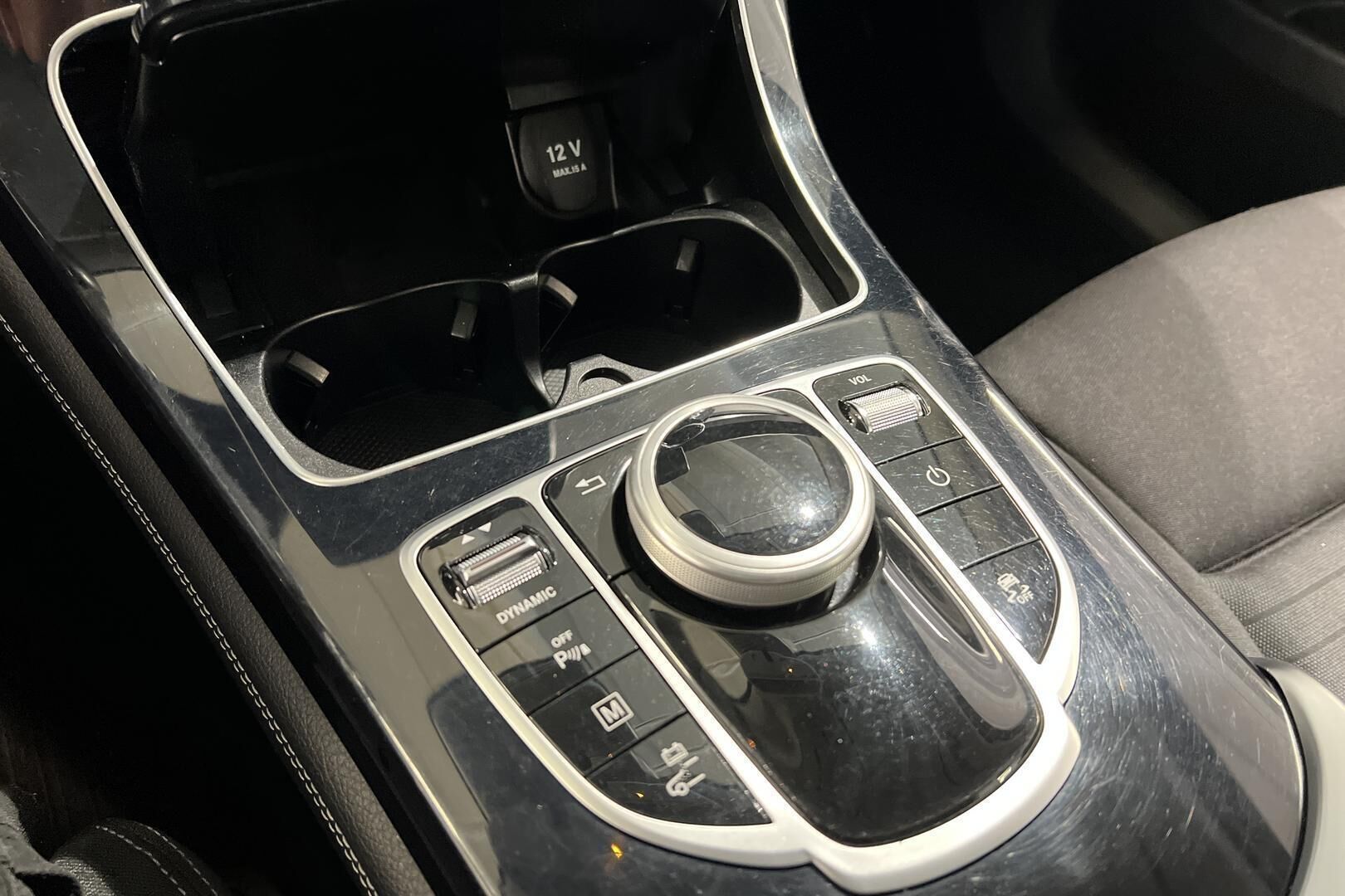Mercedes-Benz GLC iso kuva 22