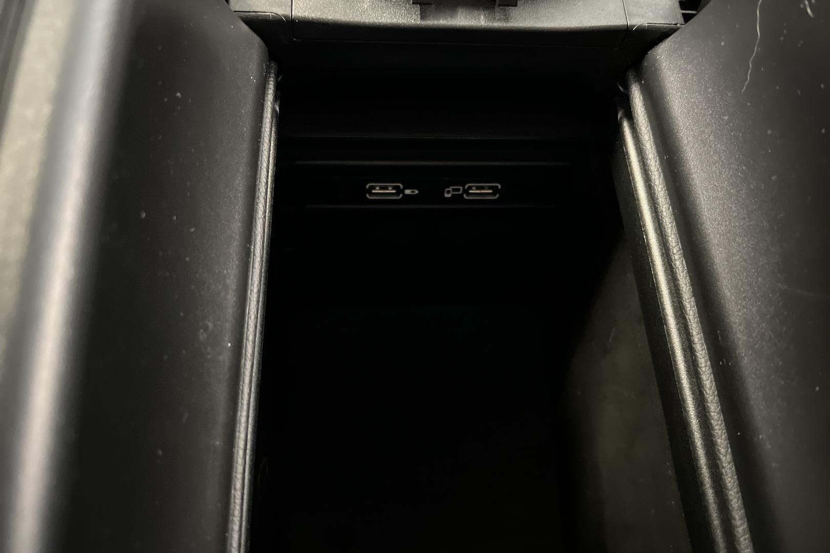 Mercedes-Benz GLC iso kuva 23