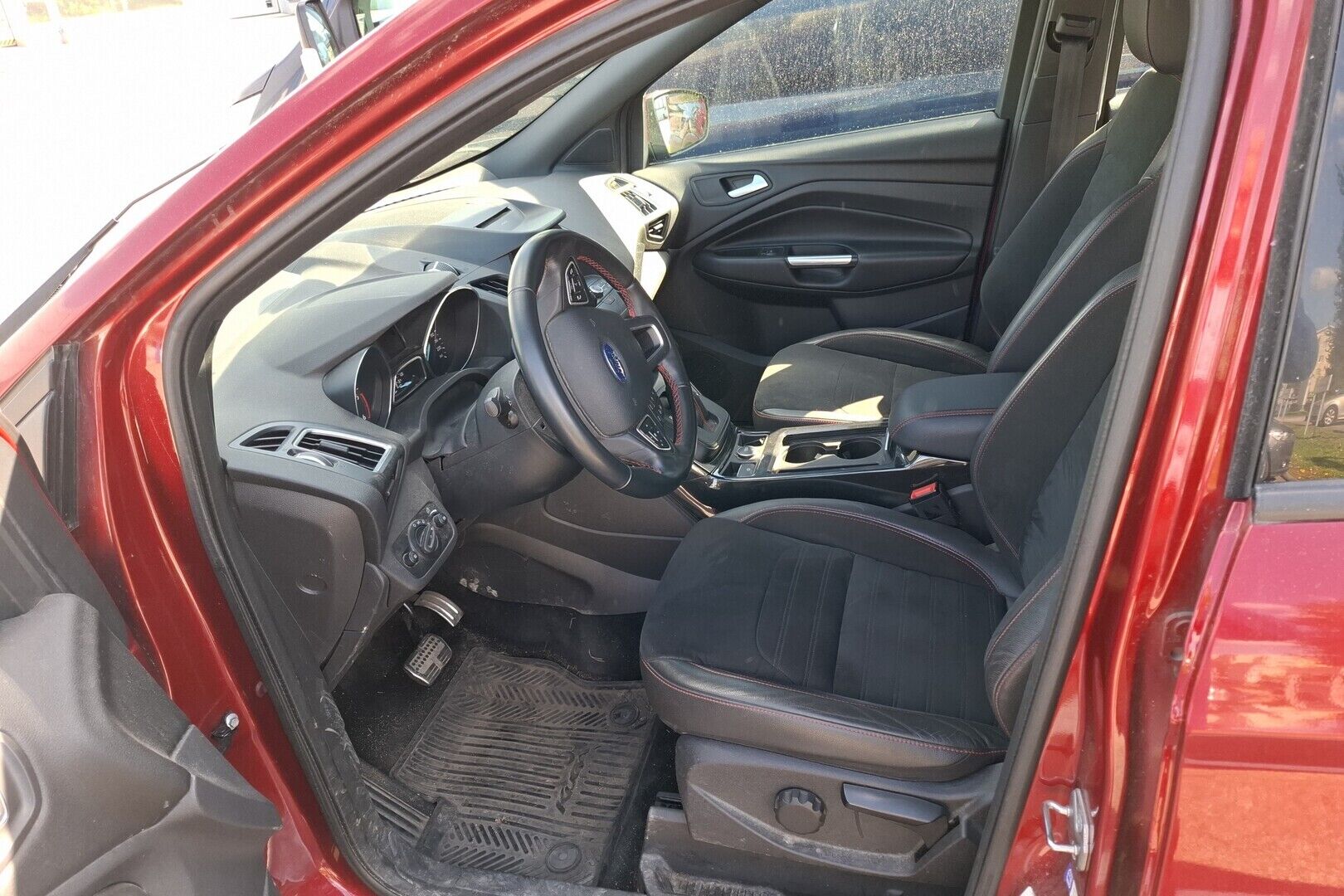Ford Kuga iso kuva 1